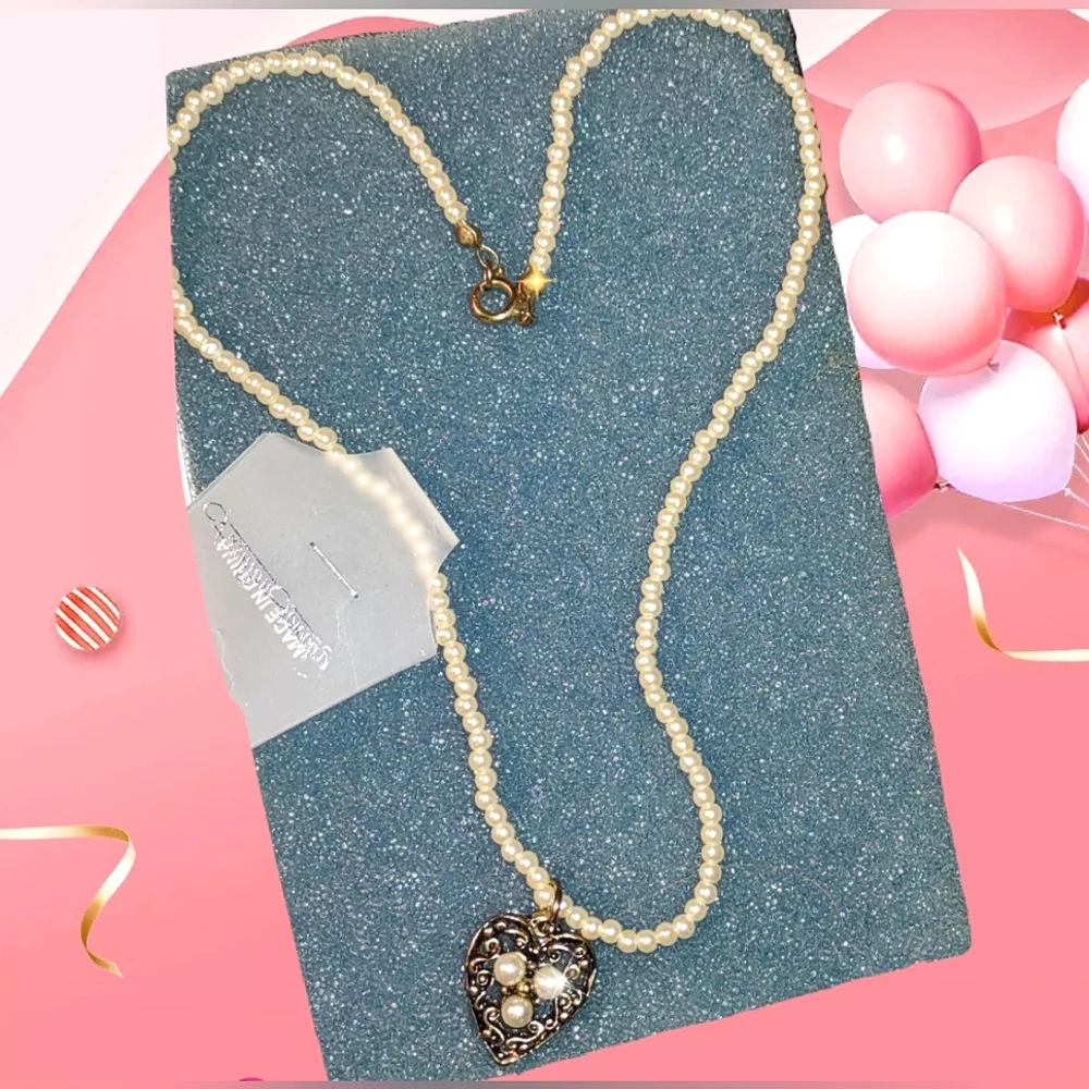 Girls' Dainty Pearl Necklace w/ Heart